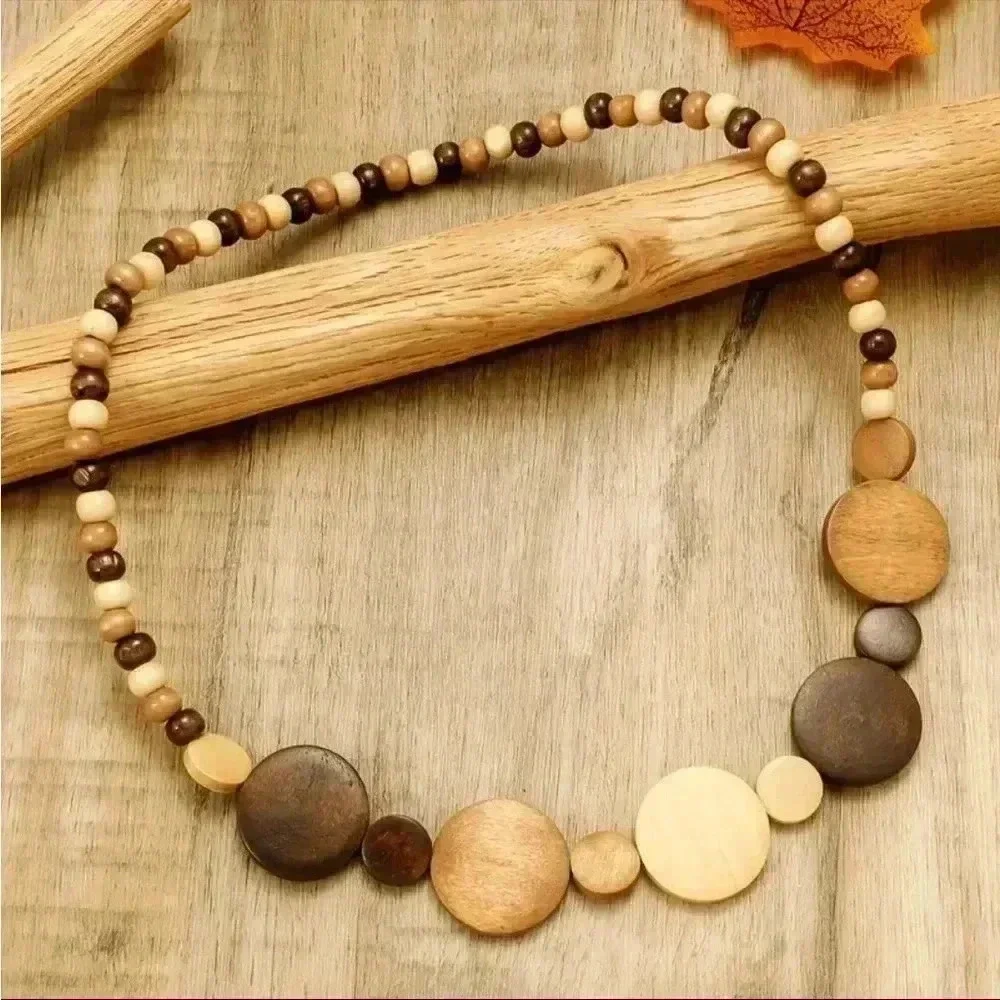 Wooden Vintage Bohemian Handmade Beaded Multicolored Necklace 

Boho
Wood - Picture 3 of 4